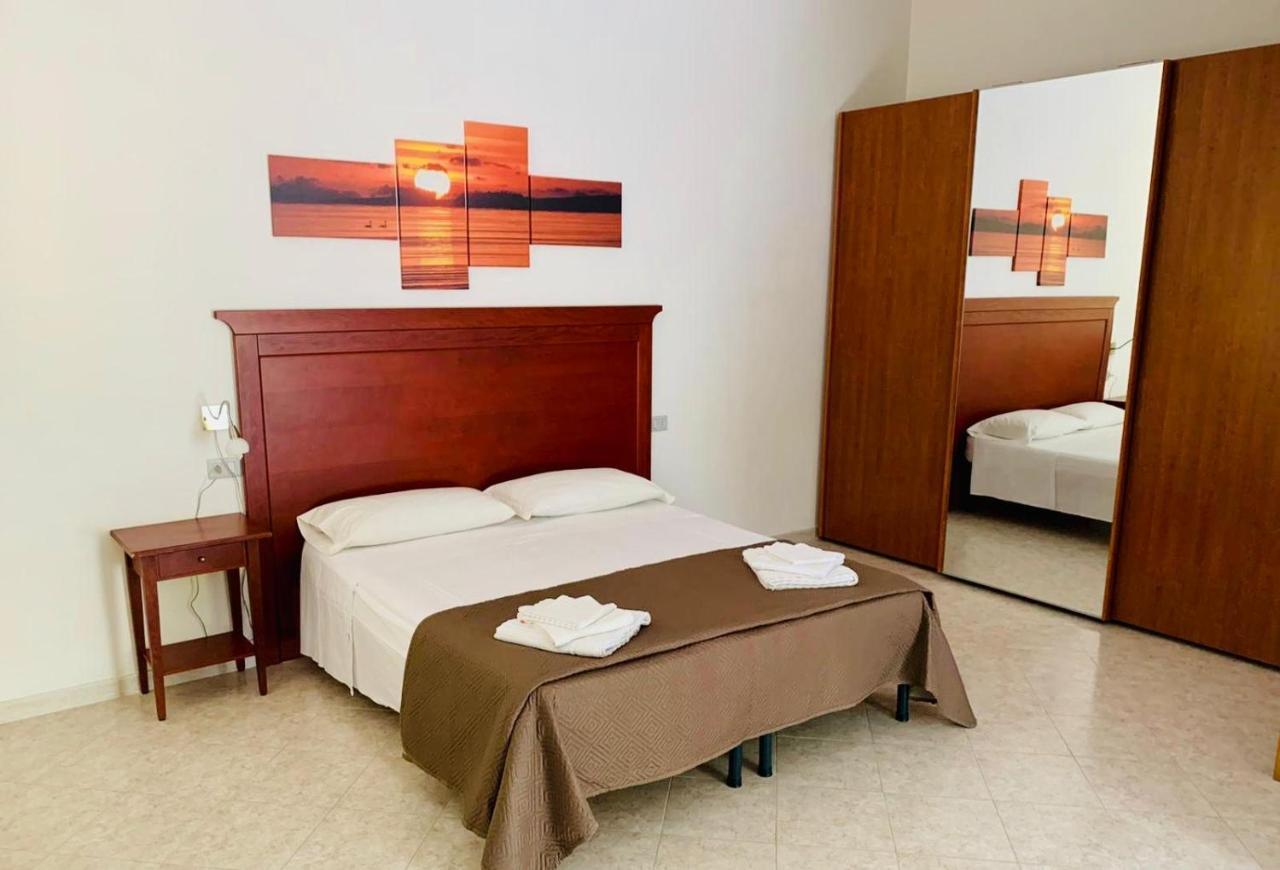 Viola Club Village & Camping Foce Varano Exterior photo